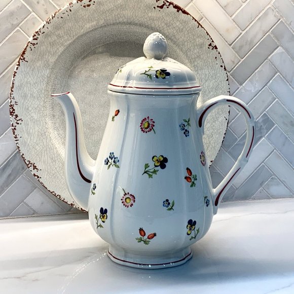 Villeroy & Boch Other - ⭐️HOST PICK⭐️Villeroy & Boch Petite Fleur Coffee Pot